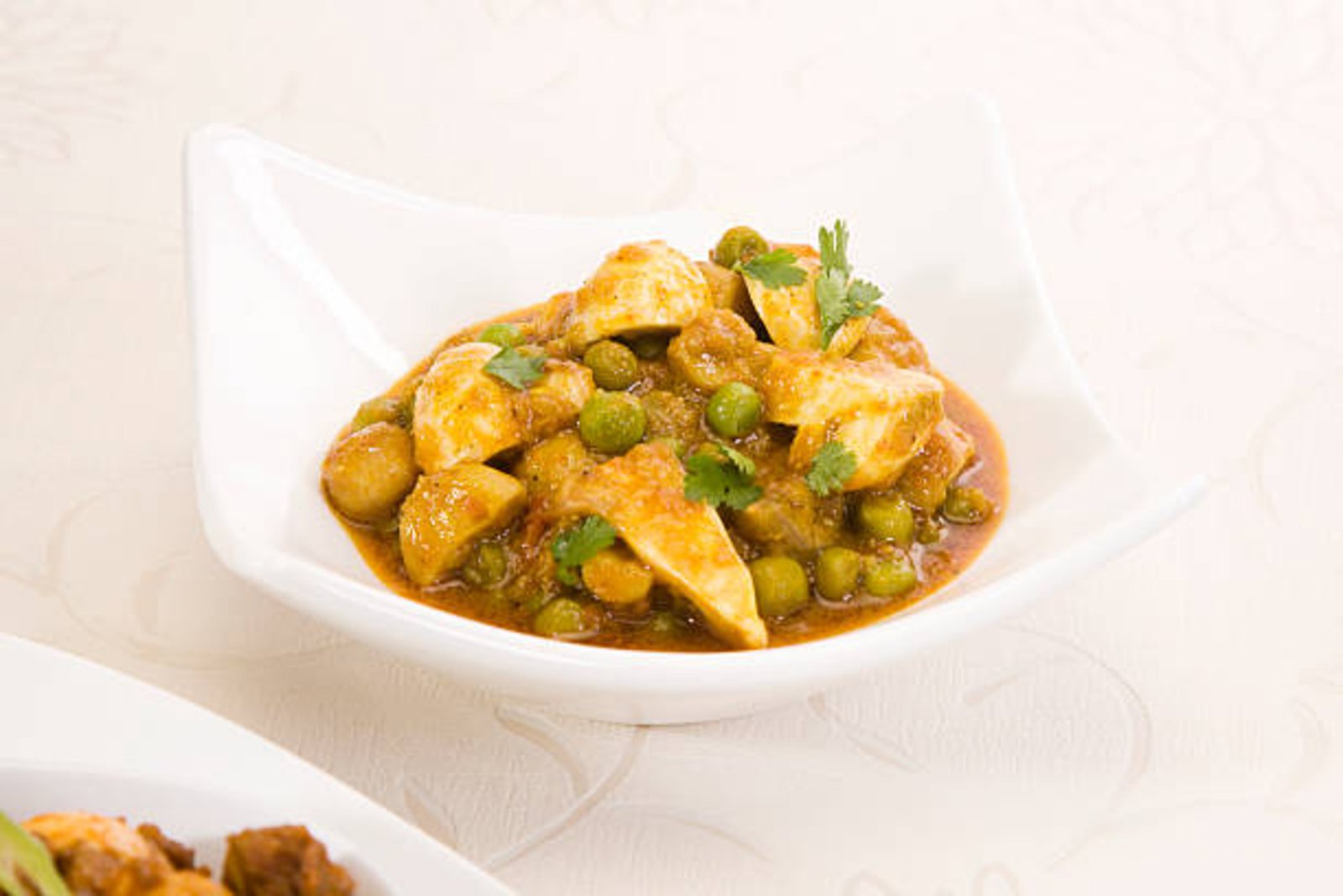 MASHROOM BUTTER MASALA